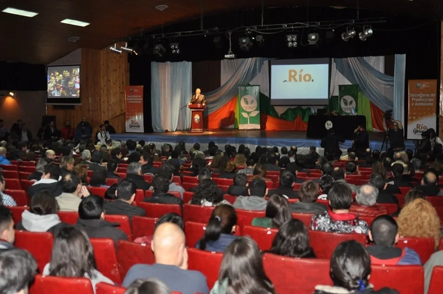 Río Grande firmó el Pacto Ambiental