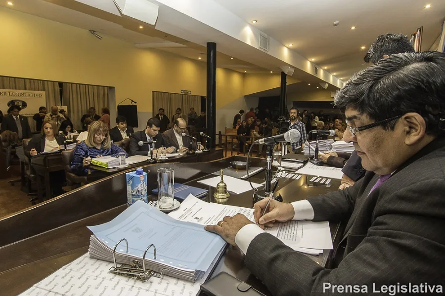 Buscan erradicar la violencia y sexismo en instituciones educativas