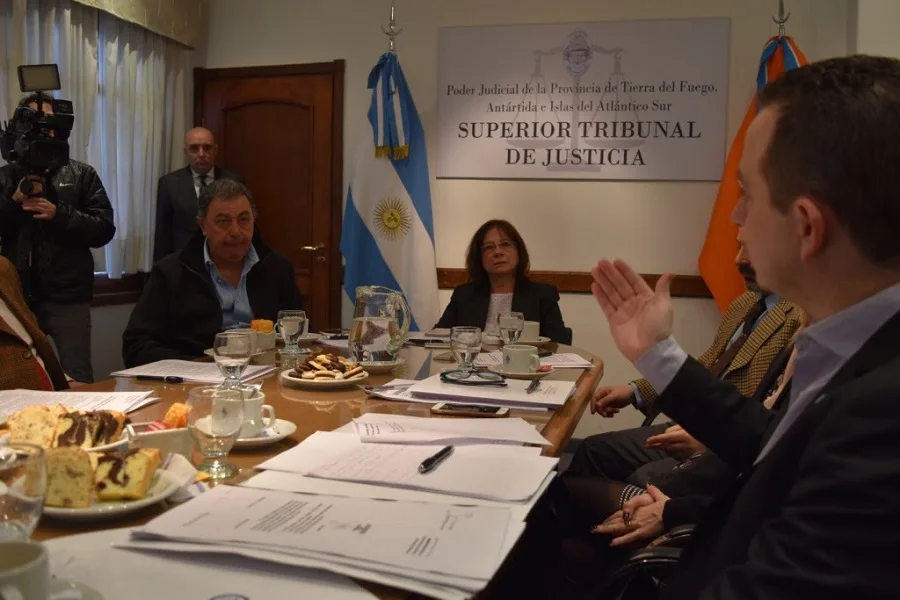 Nuevo Código Procesal Penal: Autoridades de Gobierno participaron de la reunión en el Superior Tribunal de Justicia