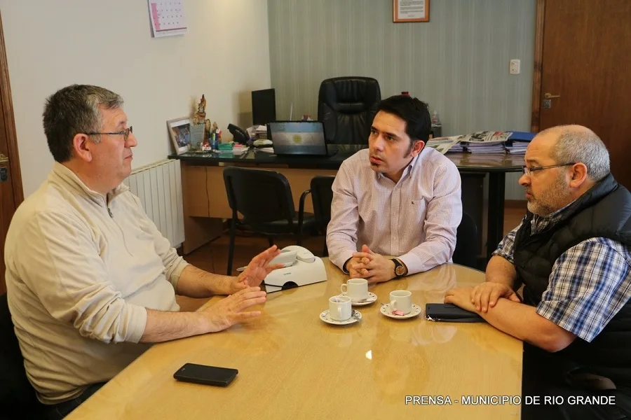 El Municipio se reunió con referentes del espacio Frente del Sur de la ciudad de Ushuaia