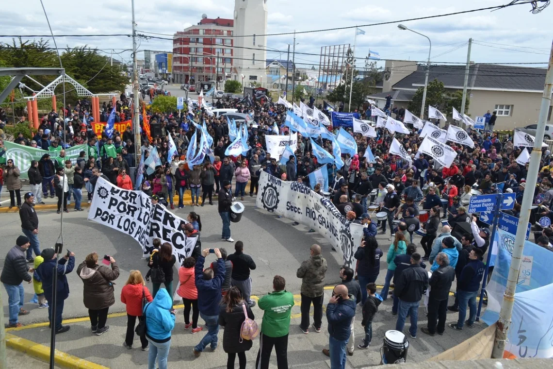 Movilización de trabajadores se concentró frente a las oficinas de Anses