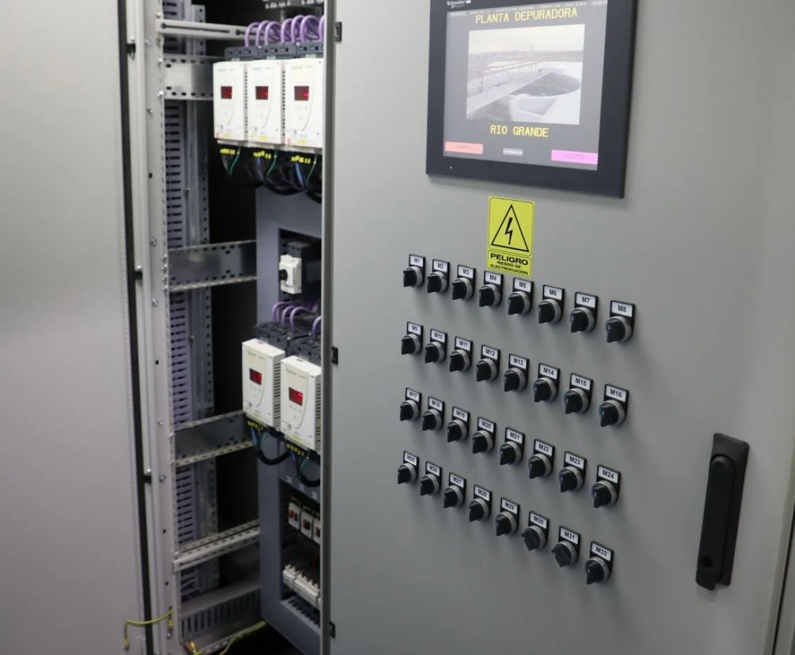 Municipio reemplazó tablero eléctrico en la planta de tratamientos cloacales