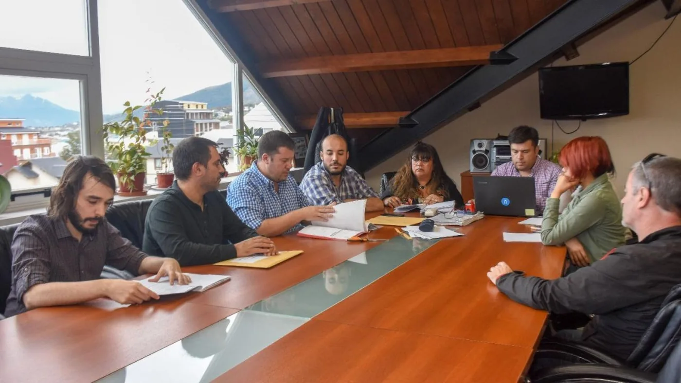 Renovarán en su totalidad el sistema de distribución de agua en el Italo Favale