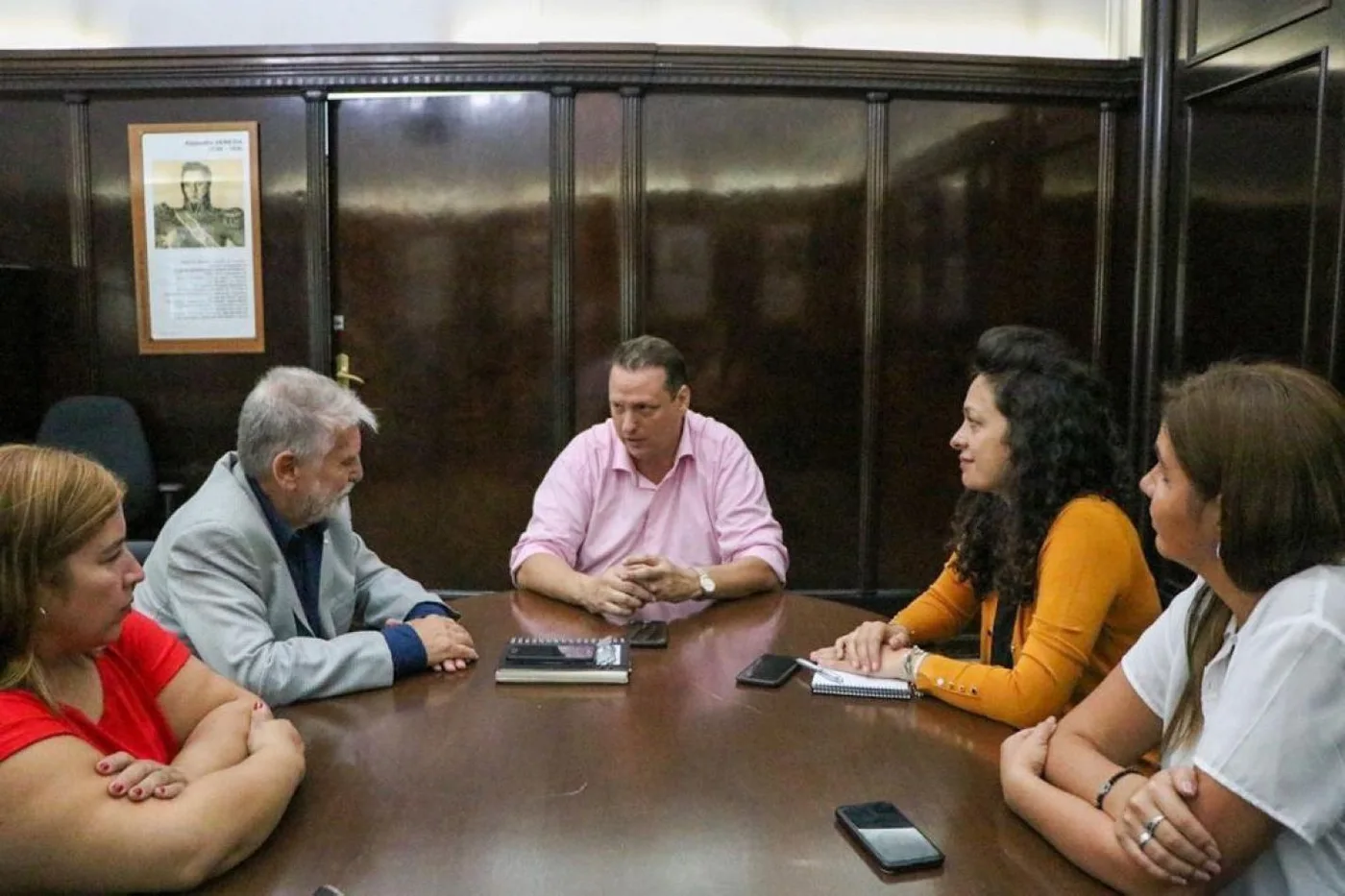 Articulan acciones de capacitación con el INAP y El INCAP
