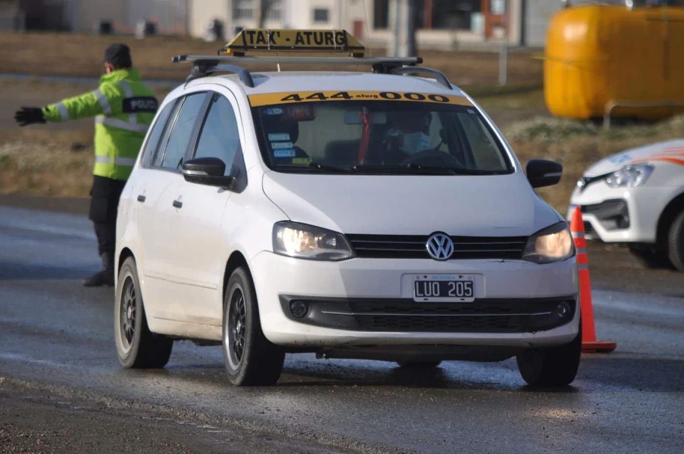 Taxistas piden que remiseros usen reloj homologado
