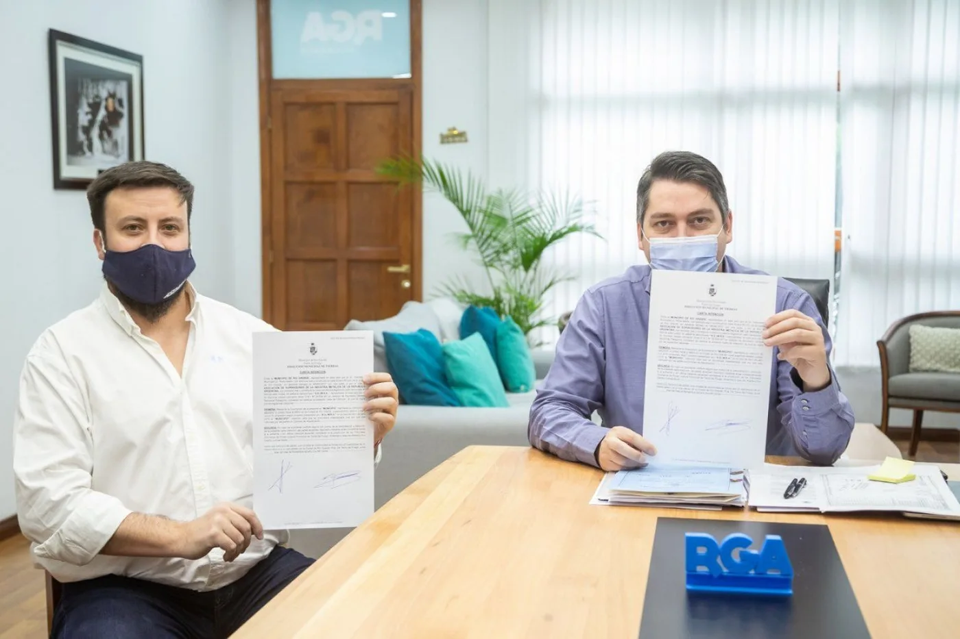 Firma de convenio entre Municipio y ASIMRA