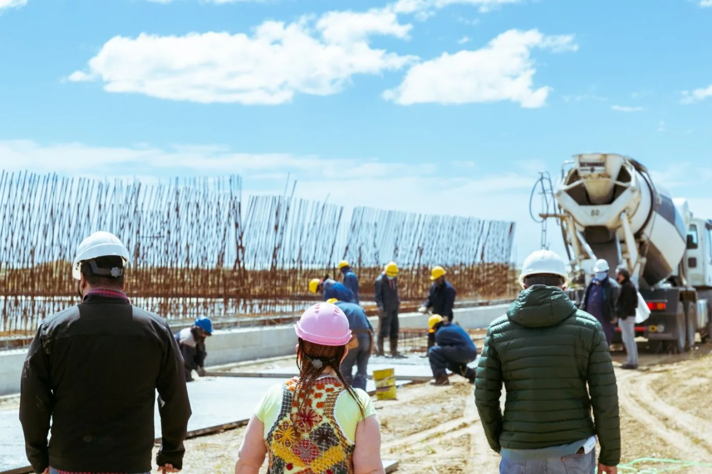 Funcionarios recorrieron la obra de la Planta de Tratamiento de Líquidos Cloacales