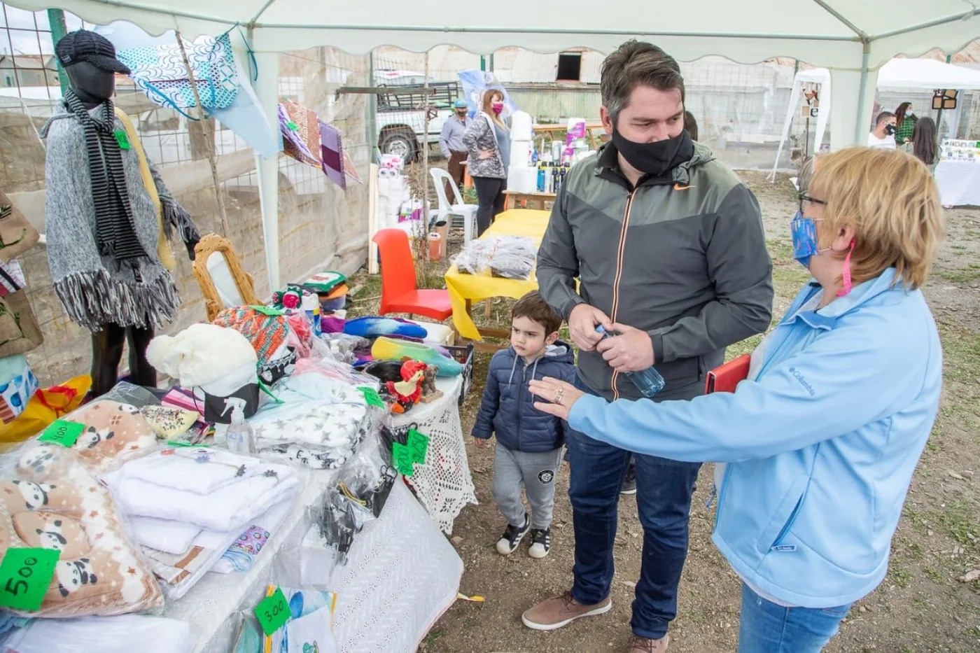 Se desarrolló la tercera "Feria de Productores Locales"