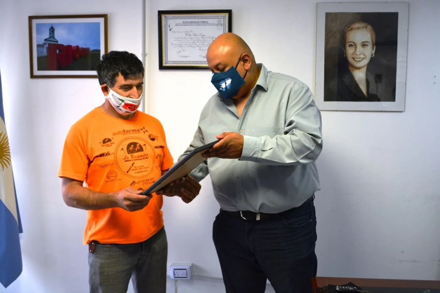 Concejal Walter Campos Decreto de Declaración de Interés Municipal y Deportivo a la tradicional prueba ciclística “Vuelta a Río Grande”.