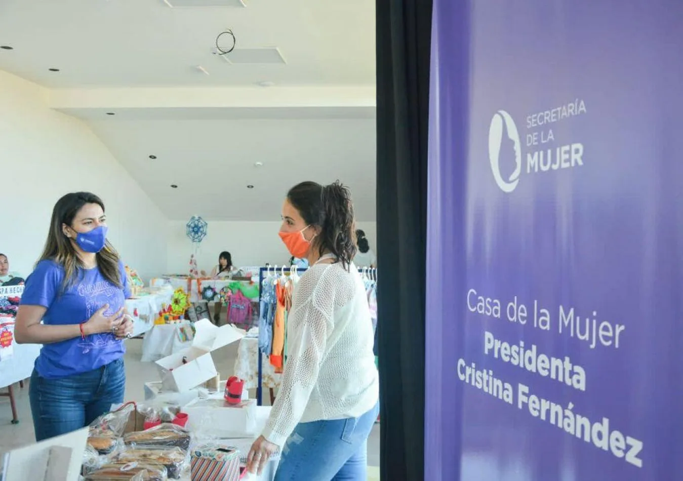 Programa Mujer Emprendedora: Primera feria en la Casa de la Mujer