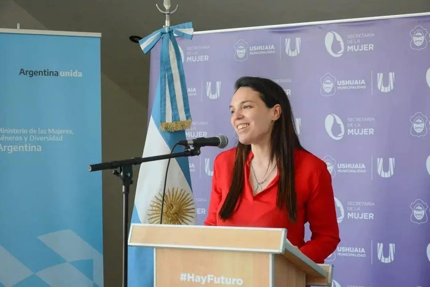 El intendente Walter Vuoto designó como nueva secretaria de la Mujer de la Municipalidad de Ushuaia a Natacha Aldalla.