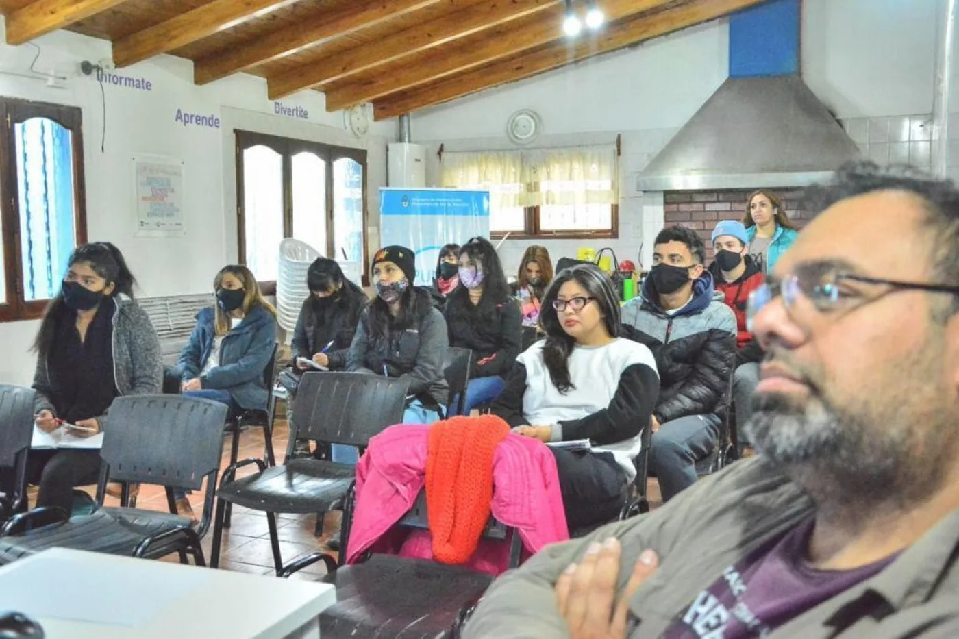 Punto Digital de Ushuaia continúa ofreciendo capacitaciones a vecinos para la búsqueda laboral