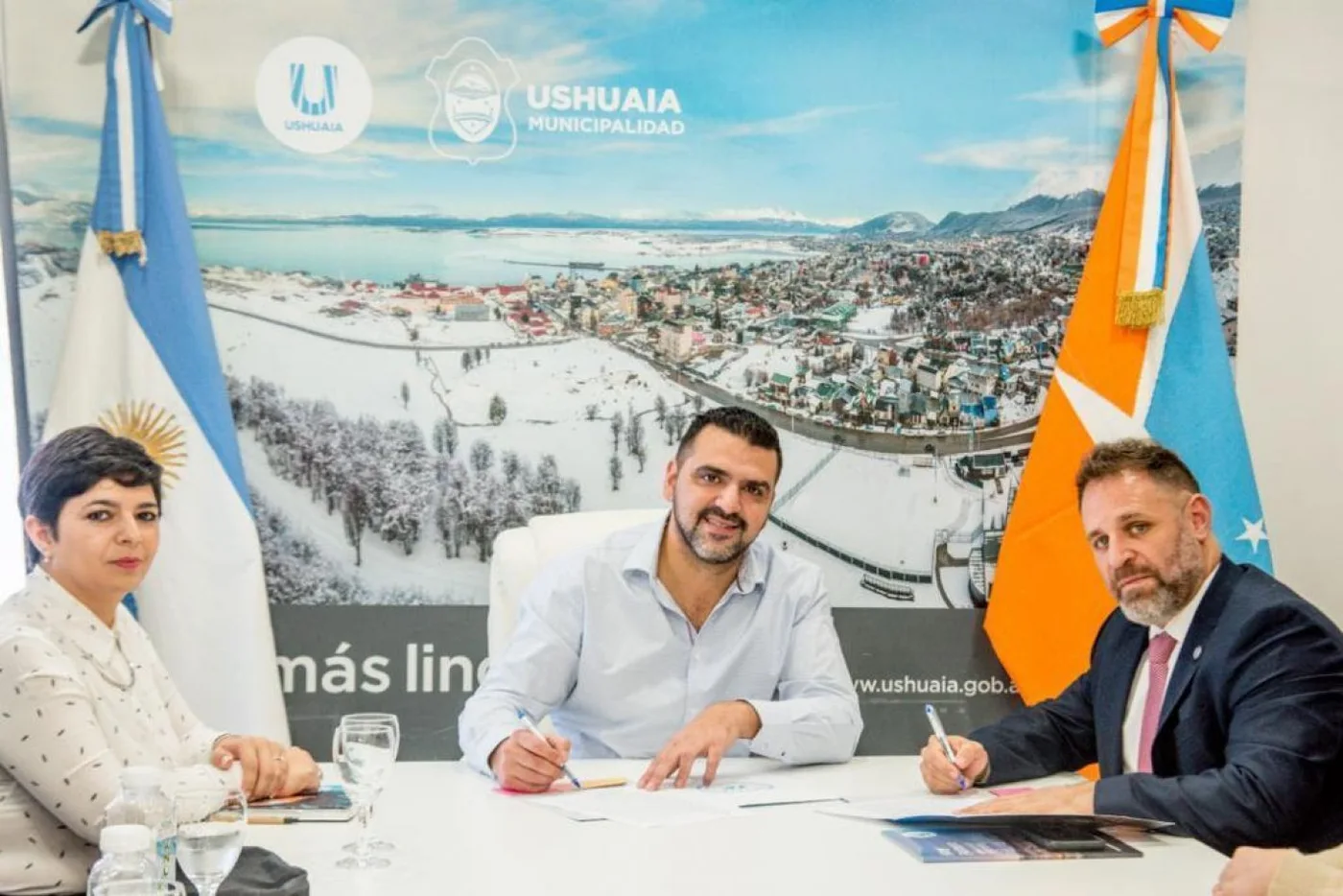Municipio de Ushuaia y la PSA frimaron convenio de mutua colaboración.