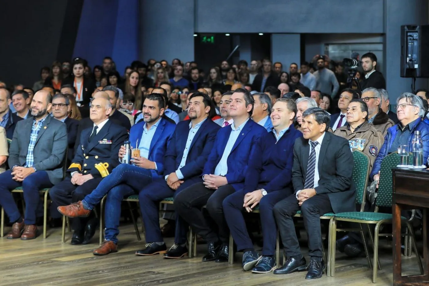 Perez acompañó la apertura de las sesiones de la Legislatura Provincial.