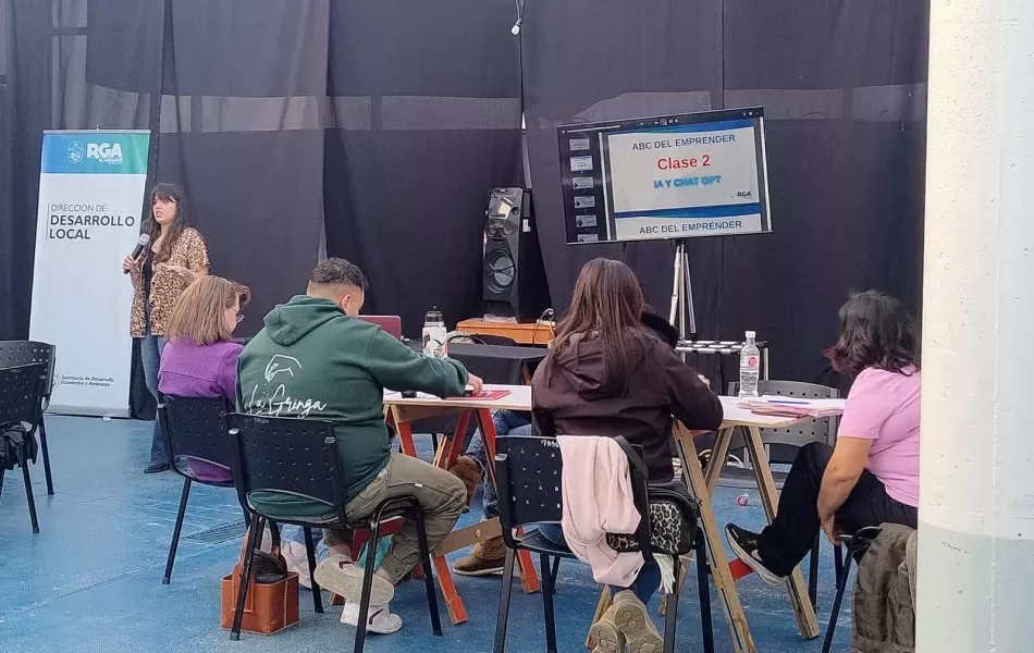 Río Grande impulsa la Escuela Municipal de Emprendedores para fortalecer proyectos locales