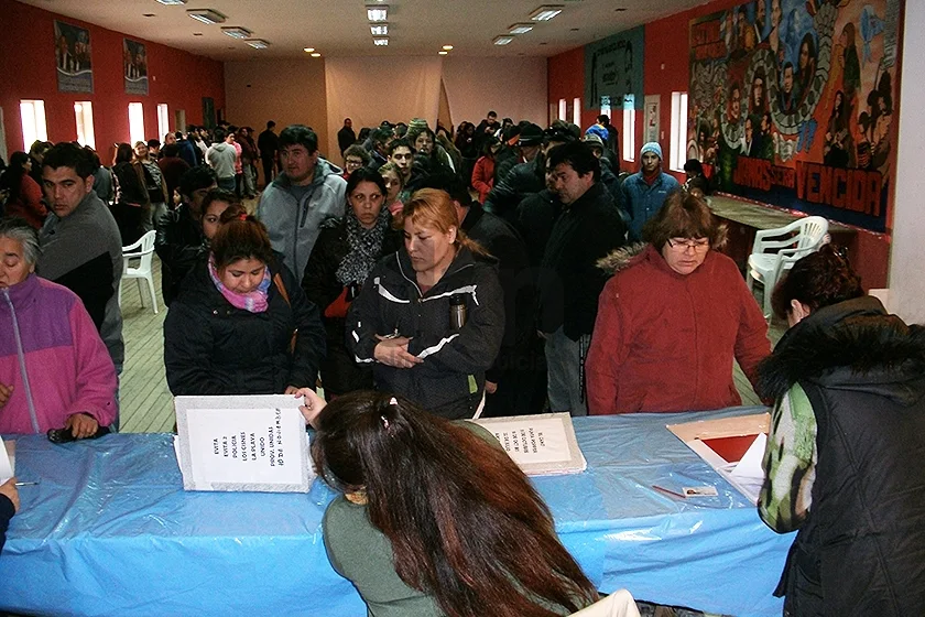 Cientos de vecinos acudieron a La Mateada desde muy temprano.