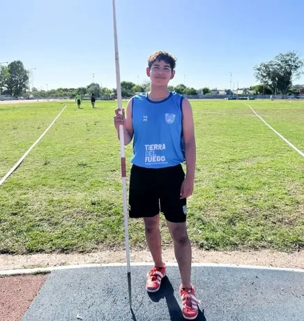 Nicolás Ravassa Campeón Argentino U-16 en lanzamiento de jabalina
