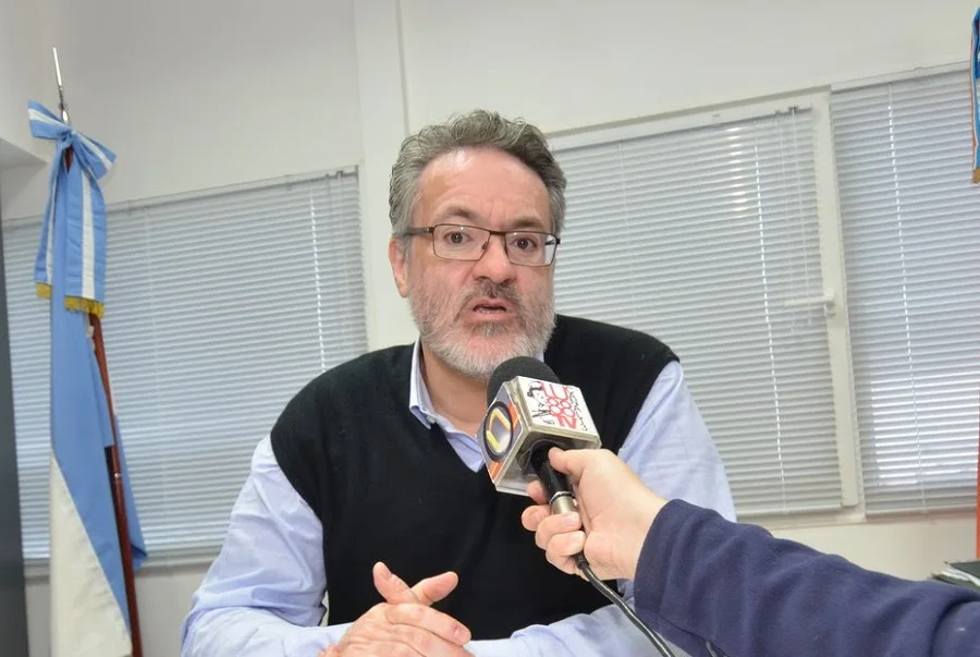 Apertura de sobres para construir 108 viviendas en la Margen Sur