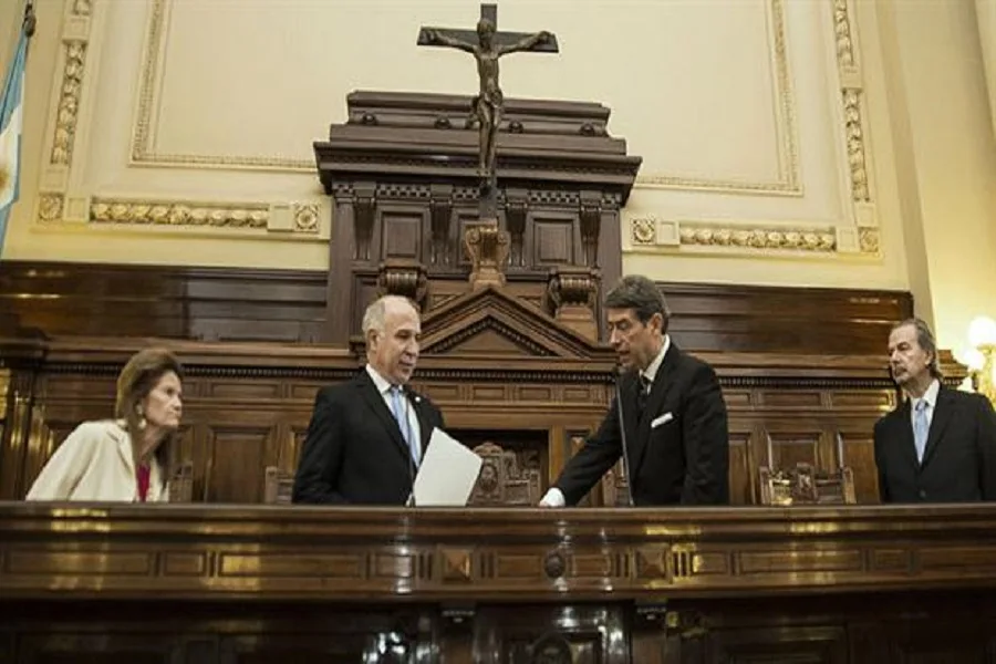 Horacio Rosatti juró como juez de la Corte Suprema