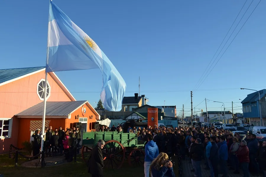 Se celebra el aniversario de la ciudad y el bicentenario de la independencia