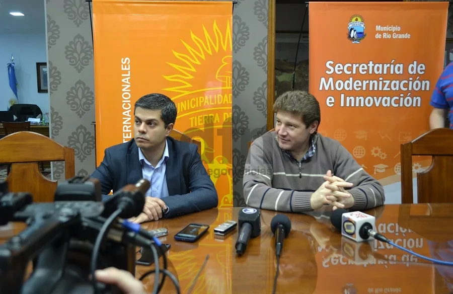 Gustavo Melella presentó una nueva edición de “Diálogos de Río Grande”