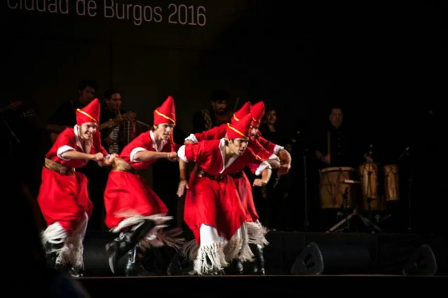 Ballet Argentino: El bailarín Enzo Estrada triunfa en Europa