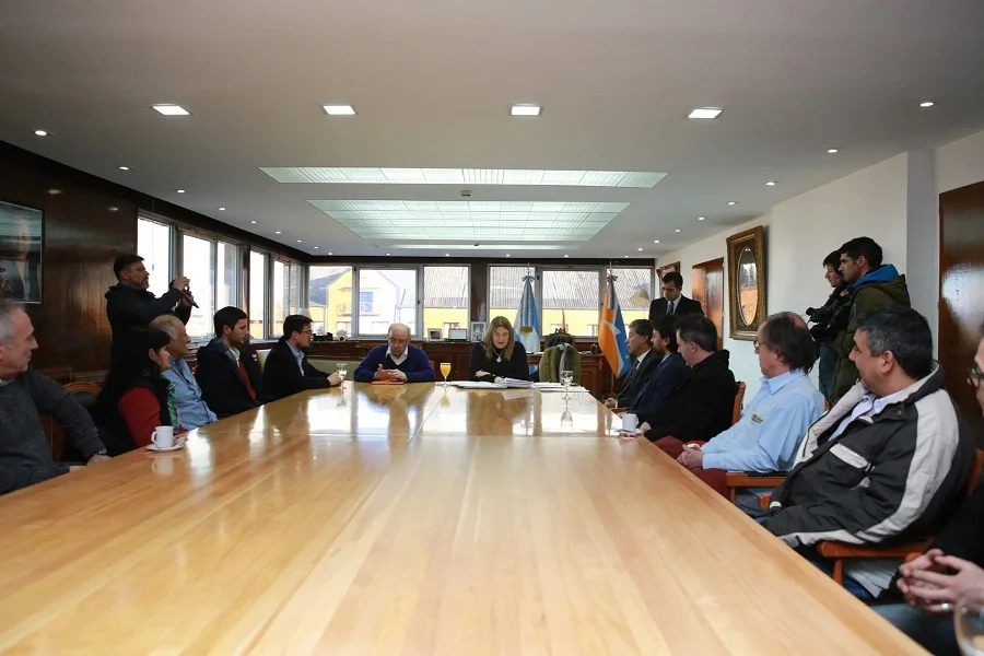 La Gobernadora anunció la ampliación del Puerto de Ushuaia