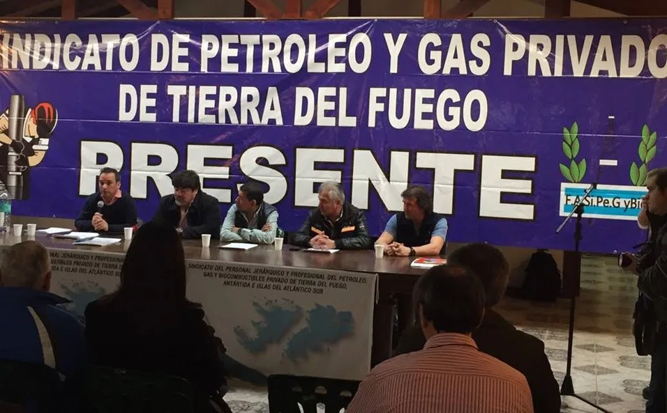 Petroleros presentaron el proyecto de Gas como bien esencial