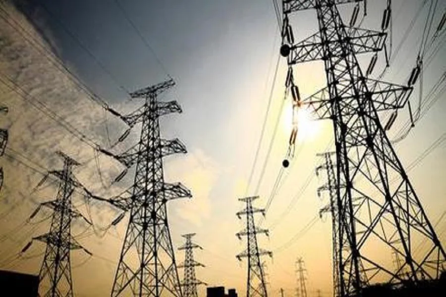 Gobernadores admiten la necesidad de un nuevo cuadro tarifario de energía