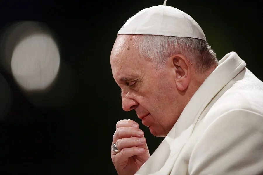 El Papa oró por mujeres víctimas de la violencia