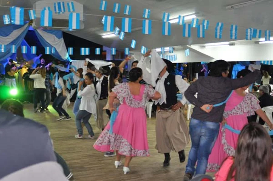Esta noche comienza el 3º Congreso de Folklore en el gimnasio de la Escuela 2