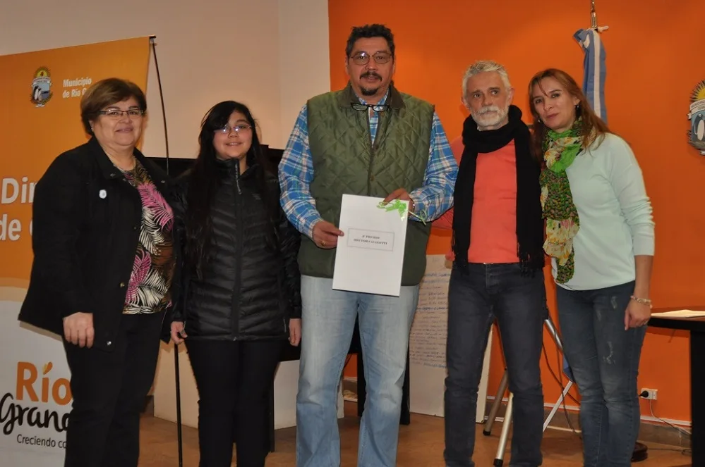 Se entregaron los premios a importante muestra fotográfica