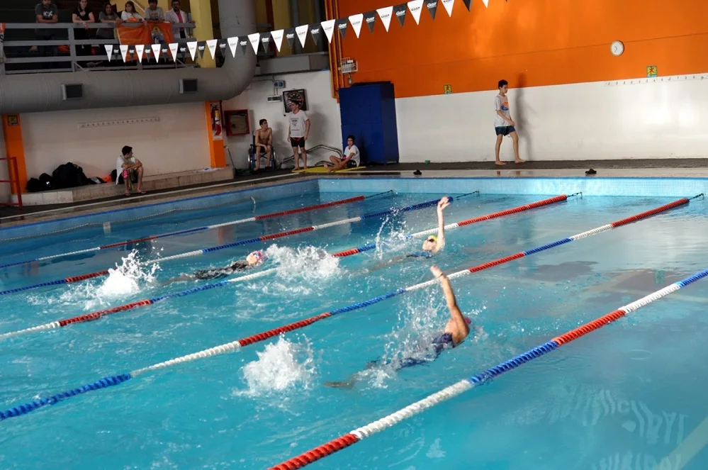 Natatorio Municipal: Torneo contó con gran participación
