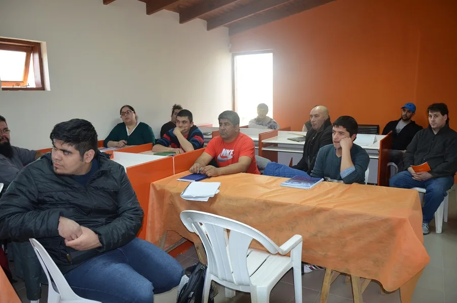 Nuevo curso de electricista domiciliario en la Margen Sur