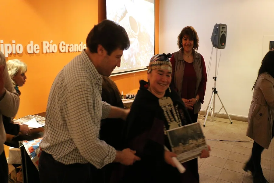 Melella encabezó la inauguración de la experiencia virtual "Raíces de Tierra del Fuego"
