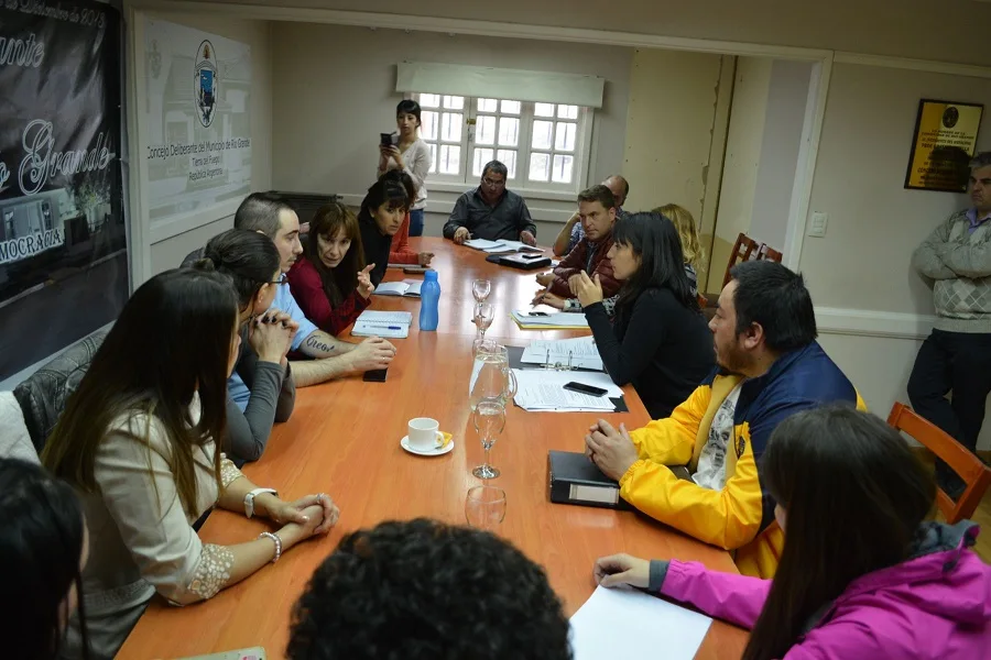 Reunión, en el Concejo de Río Grande, por la problemática canina