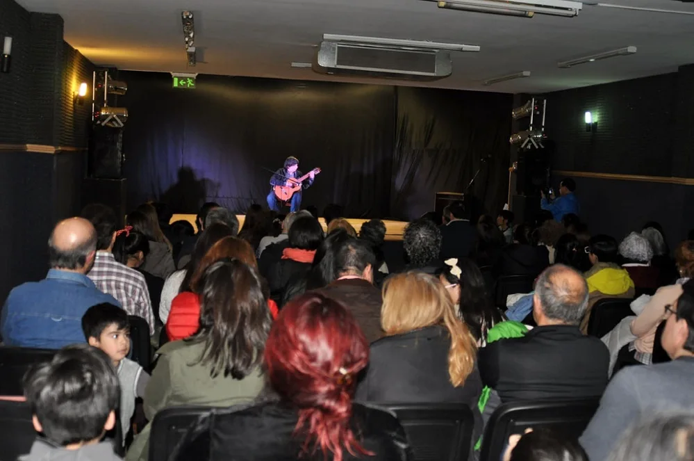 Con gran éxito, se realizó el concierto "Mi guitarra y yo"