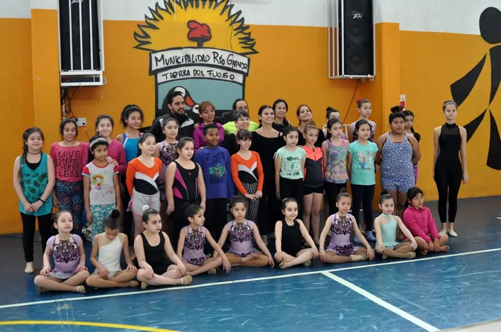 La bailarina Estela Erman capacitó a profesores y alumnos de escuelas deportivas