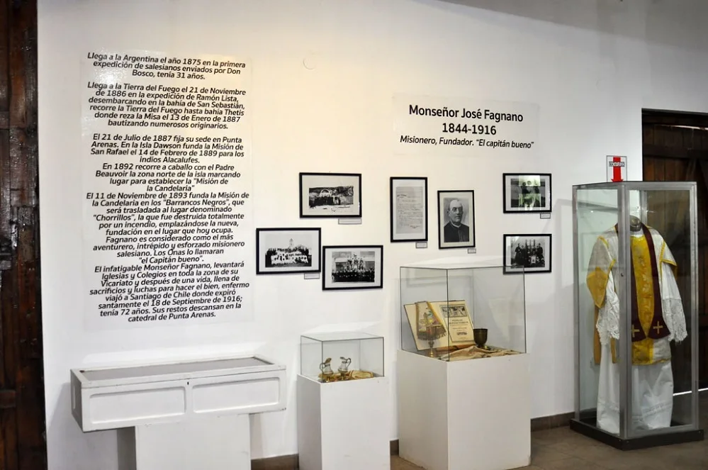 Se abrió una muestra de Monseñor Fagnano en el Museo Municipal