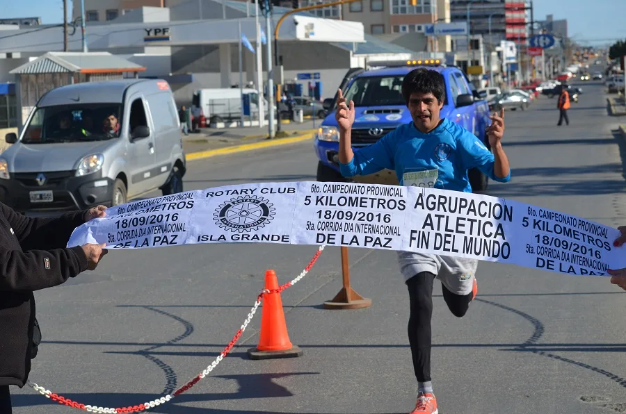 Toledo y Nieva, ganadores de la 5ª Corrida Día Internacional de la Paz