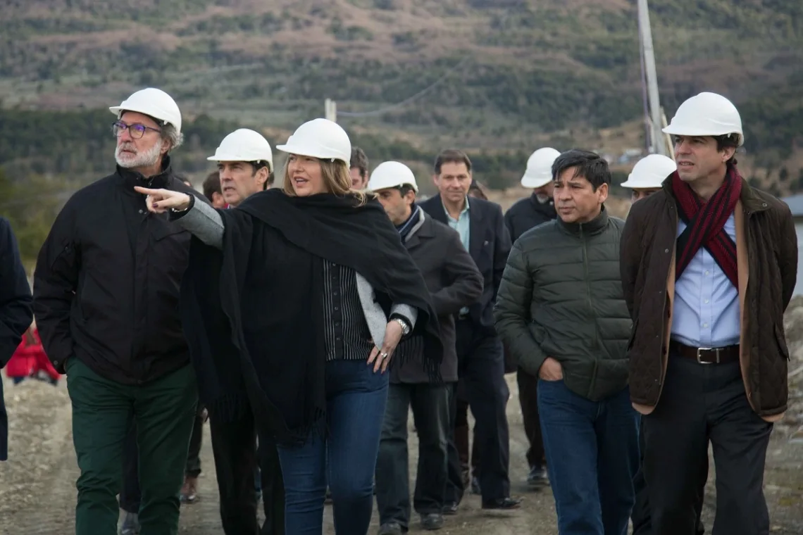 Bertone recorrió obras de Ushuaia junto a autoridades nacionales