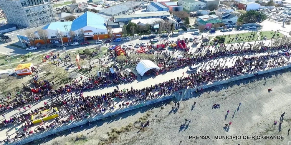 Multitudinario festejo en la ciudad de Río Grande por la llegada de la Primavera