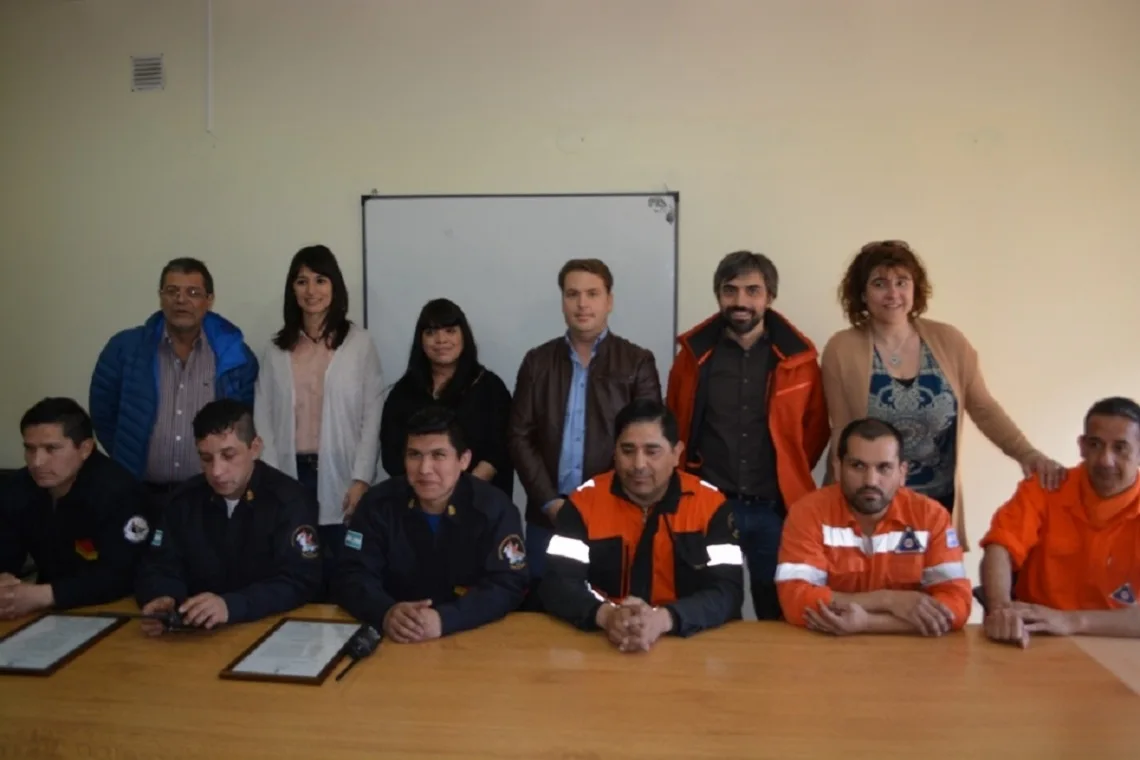 Concejales reconocieron la labor de Defensa Civil y Bomberos Voluntarios