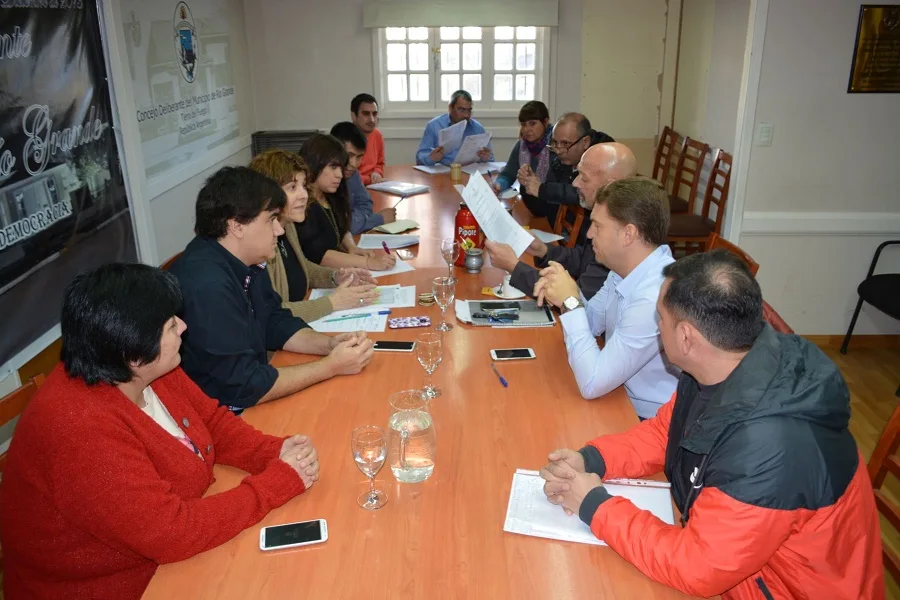 Ediles trabajaron en el pliego de disposición final de residuos