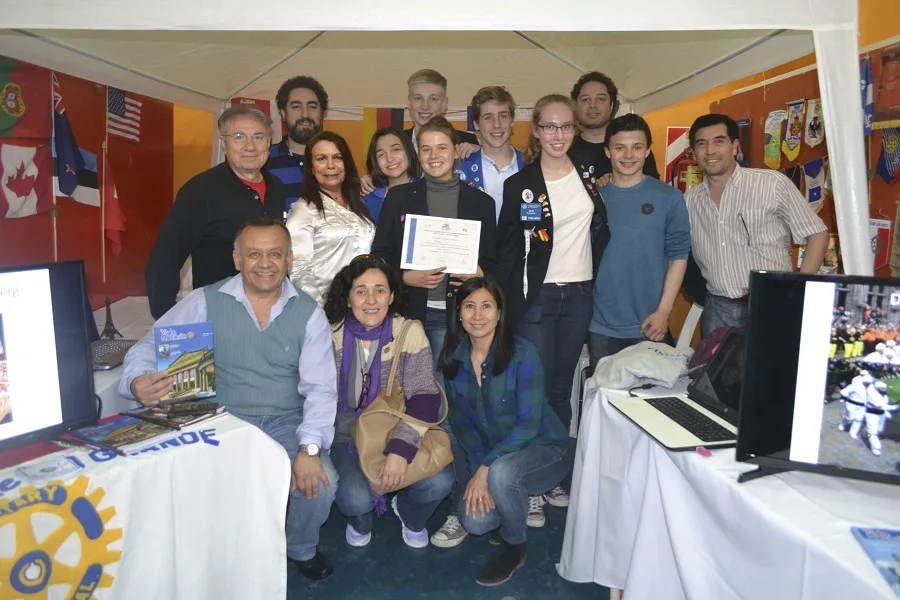 El Rotary Club Río Grande participó de la Feria de las Colectividades