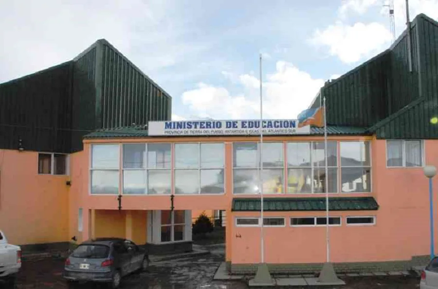 El Ministerio de Educación informa las fechas de inscripción de los niveles inicial, primario y secundario