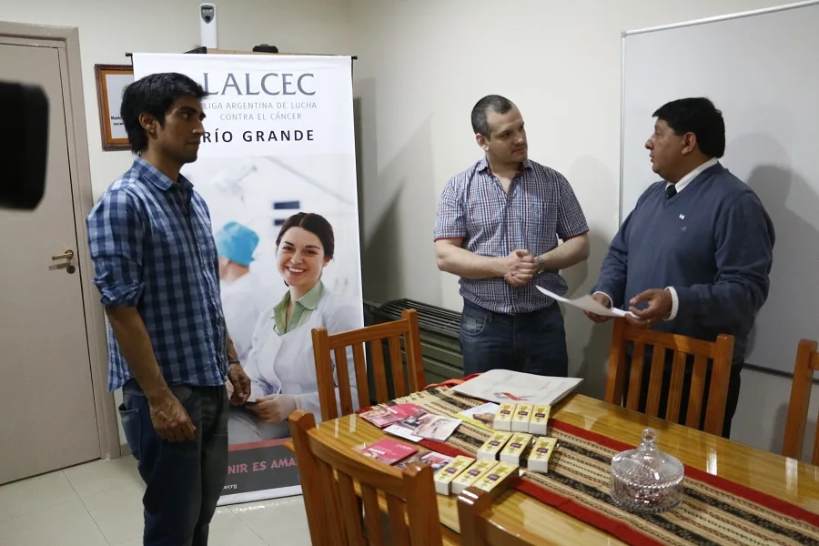 LALCEC entregó al Municipio productos y material informativo