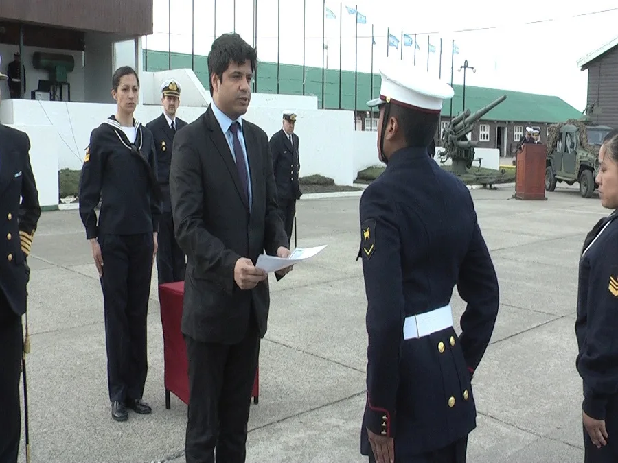 El ministro Álvarez participó de la ceremonia de egreso del personal de tropa voluntaria