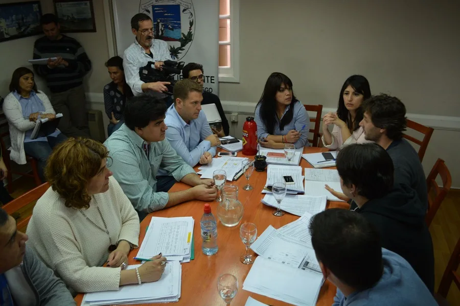 Concejo: La Agencia de Deporte Municipal expuso el presupuesto 2017