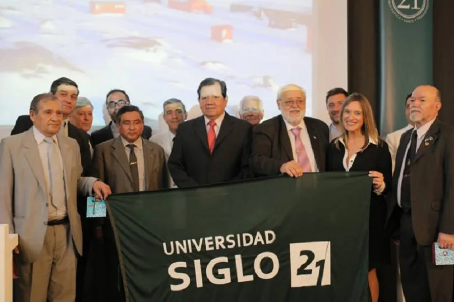 La Universidad Siglo 21 llegó a la Base Orcadas en la Antártida Argentina